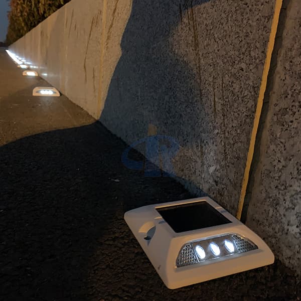 RUICHEN LED Solar Road Markers Are Installed In South Africa